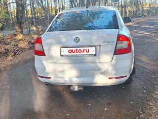 2012 Skoda Octavia II (A5) Рестайлинг, белый, 600000 рублей, вид 3