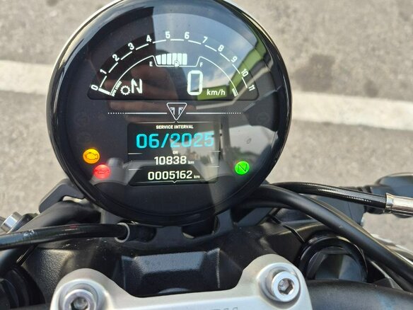 2024 Triumph Trident 660, чёрный, 840000 рублей - вид 7