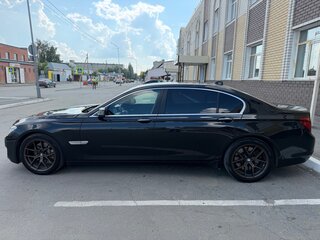 2015 BMW 7 серии Long 750Li xDrive V (F01/F02/F04) Рестайлинг, чёрный, 2869000 рублей, вид 3