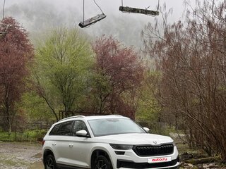 2022 Skoda Kodiaq I Рестайлинг, белый, 3600000 рублей, вид 3