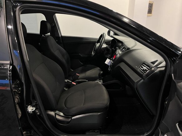 2012 Kia Rio 4-speed III, чёрный - вид 28