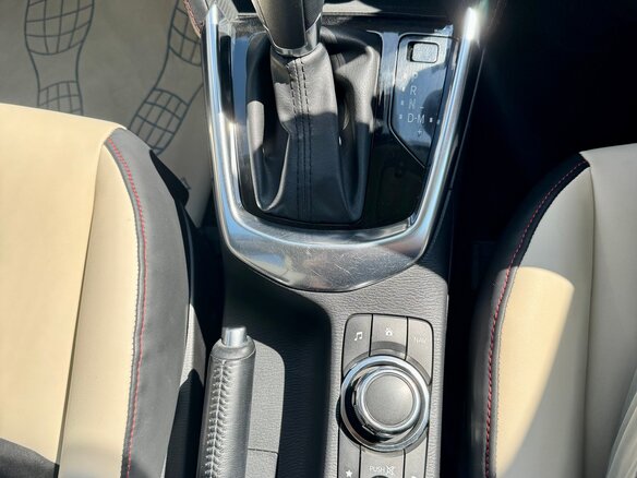 2015 Mazda Demio IV (DJ), красный, 980000 рублей - вид 13