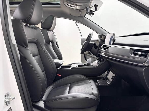 2023 Chery Tiggo 8 I Рестайлинг, белый - вид 6