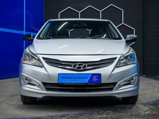 2014 Hyundai Solaris I Рестайлинг, серебристый, 1050000 рублей, вид 3