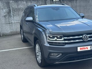 2019 Volkswagen Teramont I, серый, 3100000 рублей, вид 2