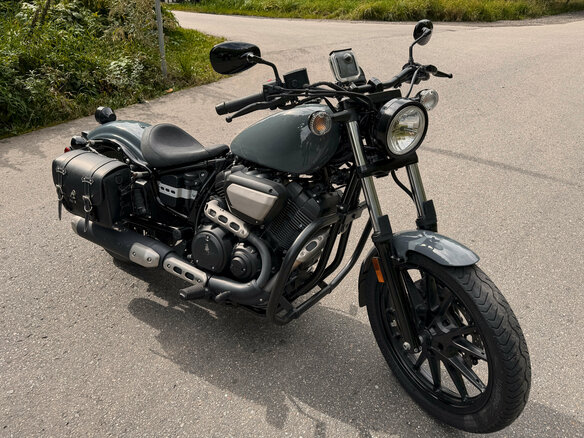 2023 Yamaha XV950 Bolt, серый, 850000 рублей - вид 15