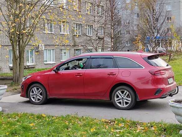 2019 Kia Ceed III, красный, 1500000 рублей - вид 2