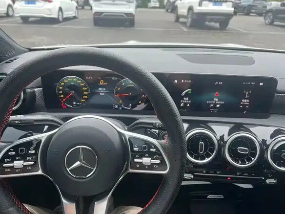 2023 Mercedes-Benz A-Класс 180 Long IV (W177) Рестайлинг, белый, 2000000 рублей - вид 8