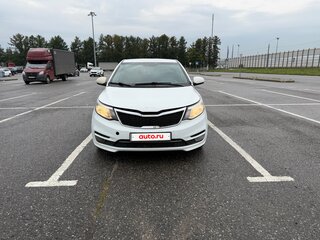 2016 Kia Rio III Рестайлинг, белый, 440000 рублей, вид 1