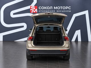 2017 Volkswagen Tiguan II, бежевый, 2599900 рублей, вид 5