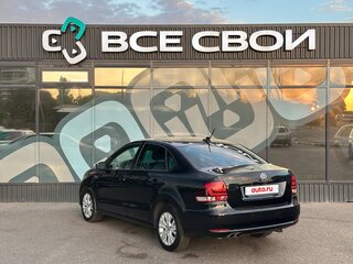 2018 Volkswagen Polo V Рестайлинг, чёрный, 1265000 рублей, вид 3