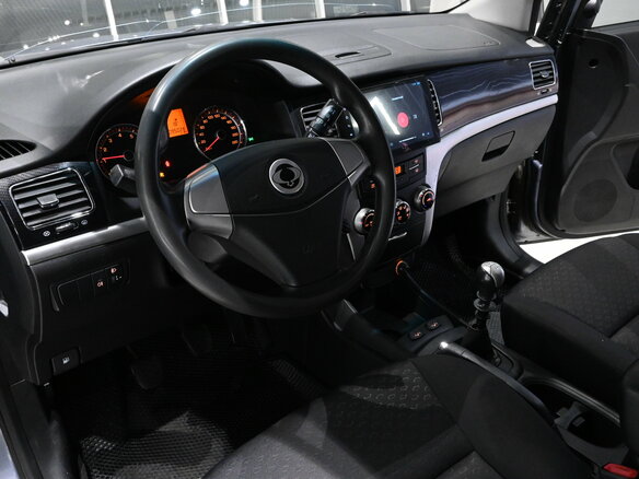 2013 SsangYong Actyon II, серый, 770000 рублей - вид 6