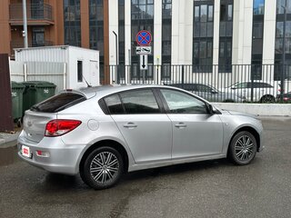2012 Chevrolet Cruze I Рестайлинг, серебристый, 560000 рублей, вид 5
