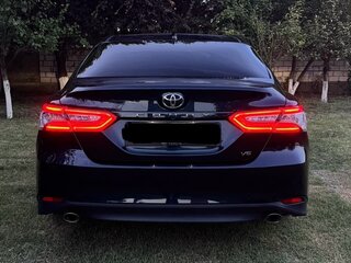 2018 Toyota Camry VIII (XV70), синий, 2060000 рублей, вид 5