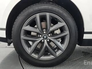 2024 Land Rover Range Rover Velar I Рестайлинг, белый, 8425000 рублей, вид 5