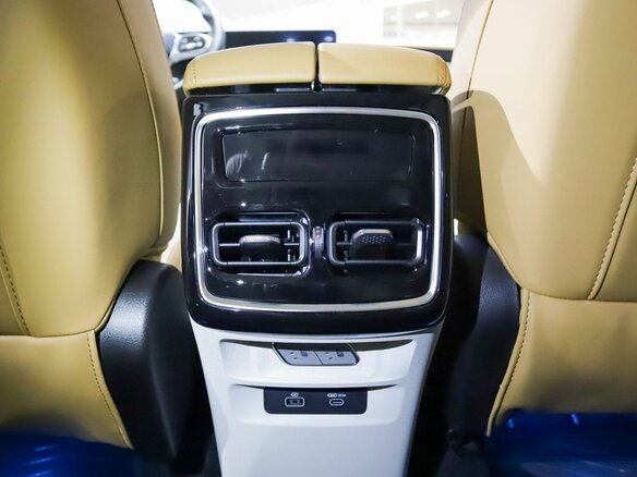 2026 Jetour X70+ I Рестайлинг, зелёный, 3399000 рублей - вид 16