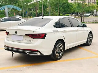 2023 Volkswagen Sagitar III Рестайлинг, белый, 1650000 рублей, вид 4