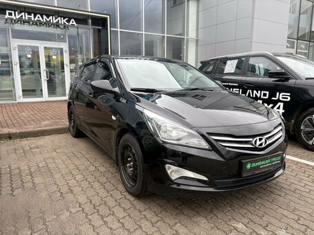 2015 Hyundai Solaris I Рестайлинг, чёрный, 731000 рублей, вид 3