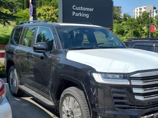 2026 Toyota Land Cruiser 300 Series, чёрный, 14890000 рублей, вид 3