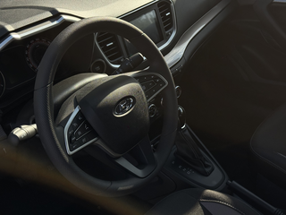 2026 Lada (ВАЗ) Vesta I Рестайлинг (NG), серый, 1755000 рублей, вид 3