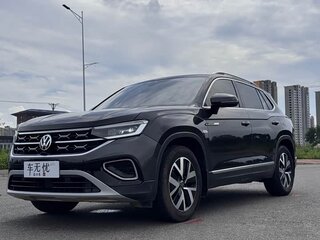 2022 Volkswagen Tayron I, серебристый, 1851003 рублей, вид 4