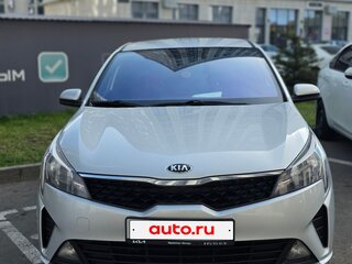 2021 Kia Rio IV Рестайлинг, серый, 1450000 рублей, вид 1