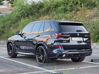 2026 BMW X5 40i IV (G05/G18) Рестайлинг, чёрный, 13550000 рублей, вид 2