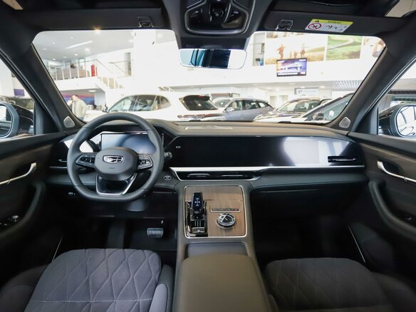 2026 Geely Monjaro I Рестайлинг, чёрный, 5140000 рублей - вид 16