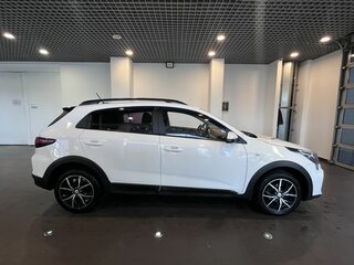 2021 Kia Rio X IV Рестайлинг, белый, 1999000 рублей, вид 2