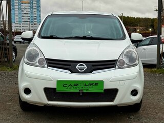 2013 Nissan Note I Рестайлинг, белый, 749000 рублей, вид 5