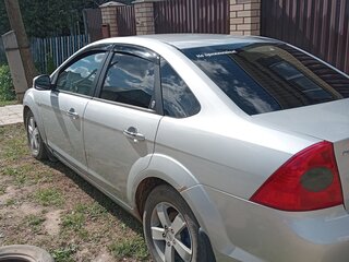 2010 Ford Focus II Рестайлинг, серебристый, 440000 рублей, вид 5