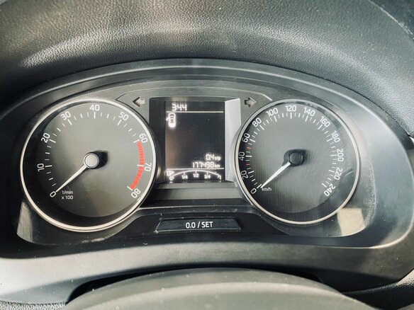 2015 Skoda Rapid I, синий, 950000 рублей - вид 10