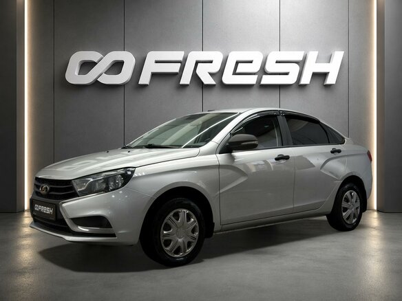 2017 Lada (ВАЗ) Vesta I, серебристый, 735000 рублей