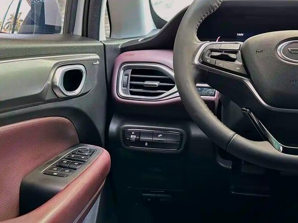 2022 GAC Trumpchi M6 Pro, белый, 1800000 рублей - вид 13