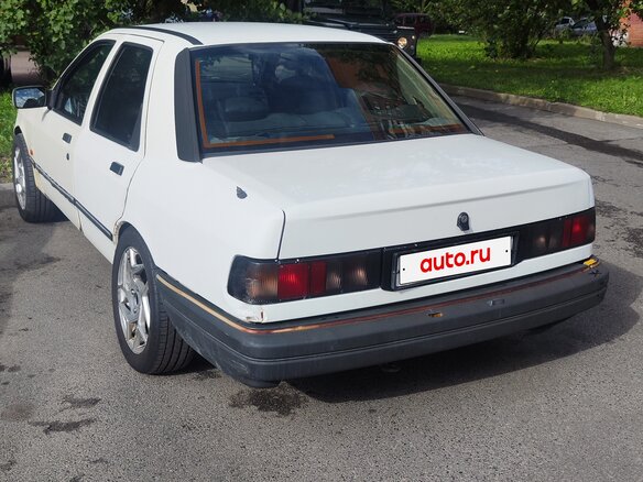 1992 Ford Sierra I Рестайлинг, белый, 300000 рублей - вид 2