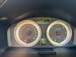 2010 Volvo C70 II Рестайлинг, бежевый, 2100000 рублей, вид 4
