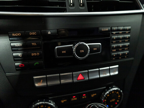 2011 Mercedes-Benz C-Класс 200 III (W204) Рестайлинг, чёрный, 1199585 рублей - вид 16