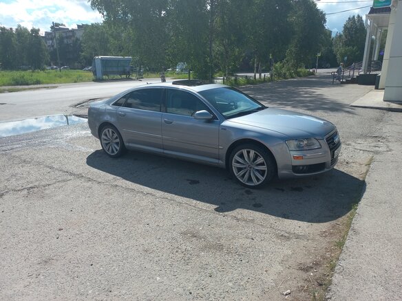 2005 Audi A8 II (D3) Рестайлинг, серый, 1500000 рублей