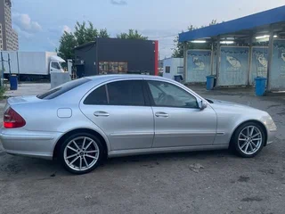 2004 Mercedes-Benz E-Класс 200 III (W211, S211), серебристый, 730000 рублей, вид 4