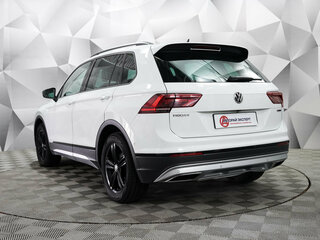 2019 Volkswagen Tiguan II, белый, 2361000 рублей, вид 3