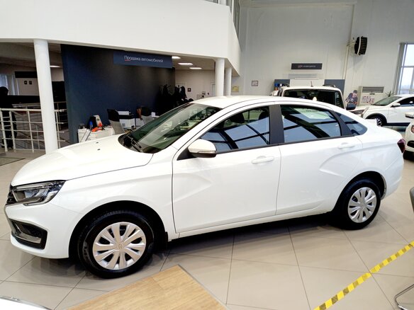 2026 Lada (ВАЗ) Vesta I Рестайлинг (NG), белый, 1718000 рублей