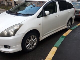 2004 Toyota Wish I, белый, 550000 рублей, вид 1