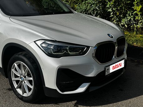 2022 BMW X1 18i sDrive II (F48) Рестайлинг, белый, 2600000 рублей, вид 5
