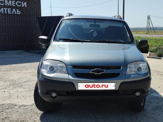 2011 Chevrolet Niva I Рестайлинг, серый, 500000 рублей, вид 3