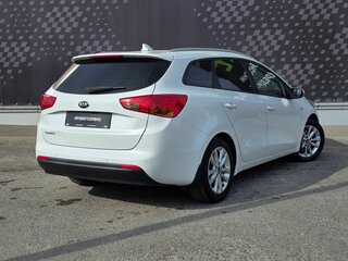 2018 Kia Ceed II Рестайлинг, белый, 1550000 рублей, вид 2