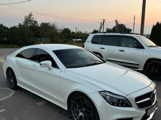 2015 Mercedes-Benz CLS 400 II (C218) Рестайлинг, белый, 3100000 рублей, вид 3