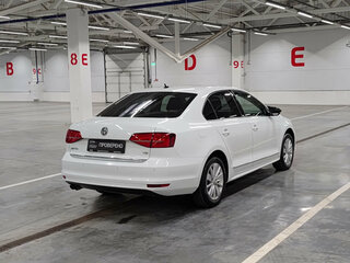 2016 Volkswagen Jetta VI Рестайлинг, белый, 1000000 рублей, вид 5