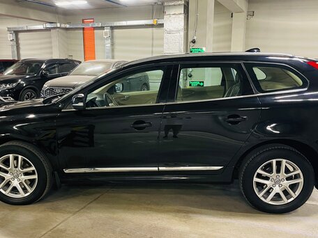 2017 Volvo XC60 I Рестайлинг, чёрный, 2390000 рублей, вид 2