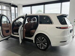 2026 Li Auto (Lixiang) L9 52.3 kWh I Рестайлинг, белый, 11990000 рублей, вид 2