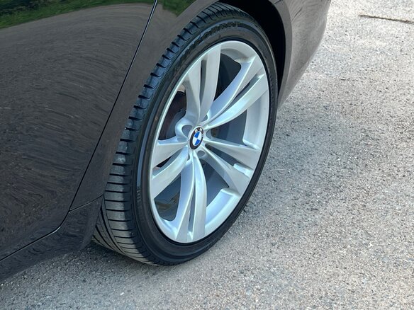 2013 BMW 7 серии Long 740Li xDrive V (F01/F02/F04) Рестайлинг, чёрный, 2500000 рублей - вид 17